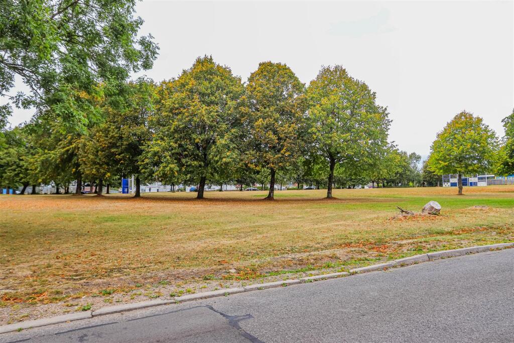 Florence Aveye_-29.jpg