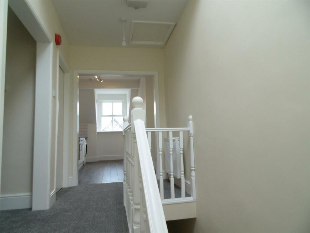 level charlton st.jpg