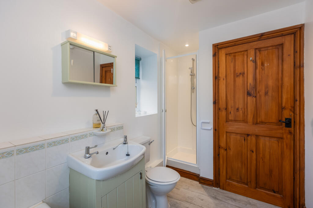 East View Bathroom-2