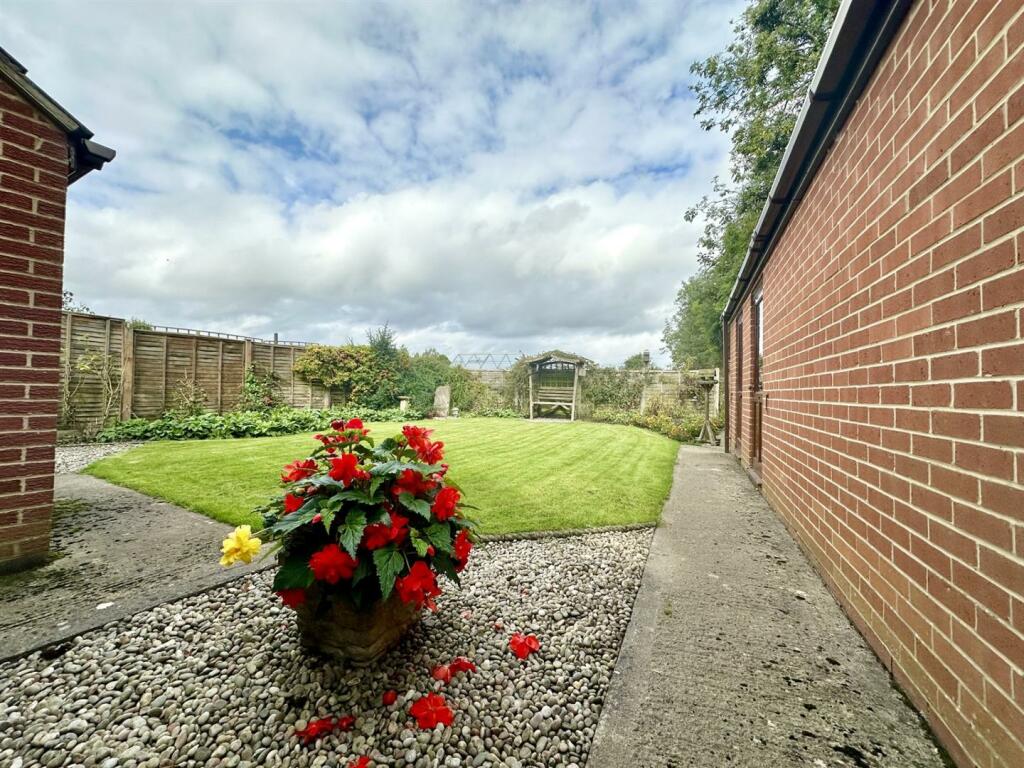Garden1.jpg