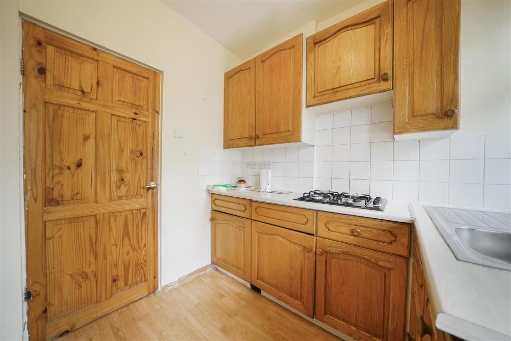 Flat 14, Clifford Court - QgFpNP8sWWZ7T2B9boa2.jpg