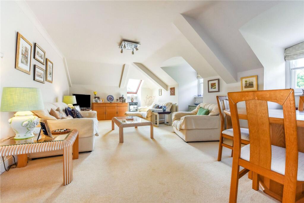 Living / Dining Room