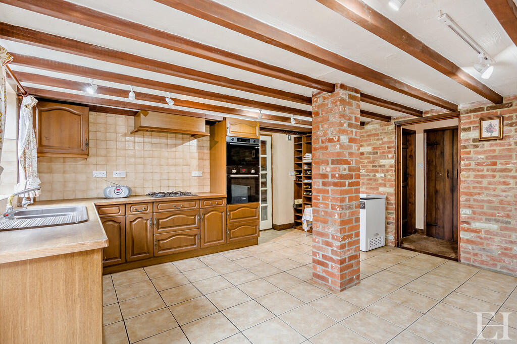 8662260-interiorW...