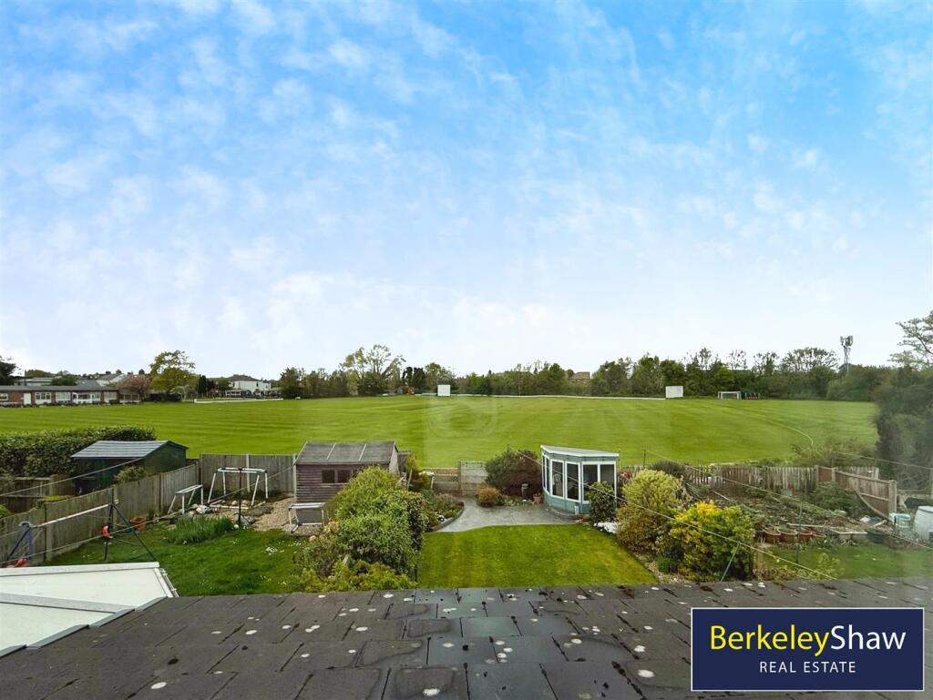 ce8bea3e--4B9C-9B57-0839C59CBEF6-84370-00000DF351F