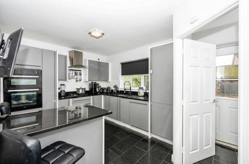 Bexhill Gardens Kitchen