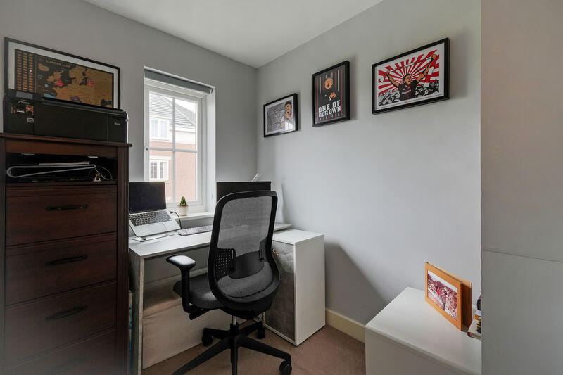 Study / Single Bedroom