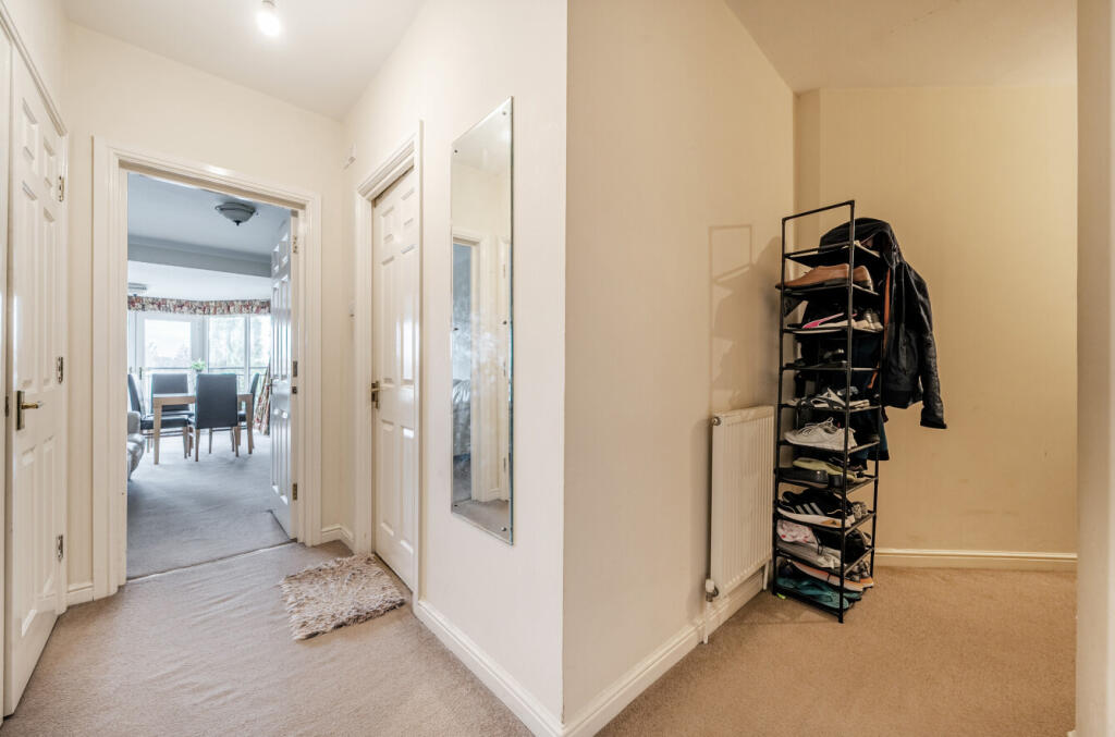 1363519-12-68fa3c...