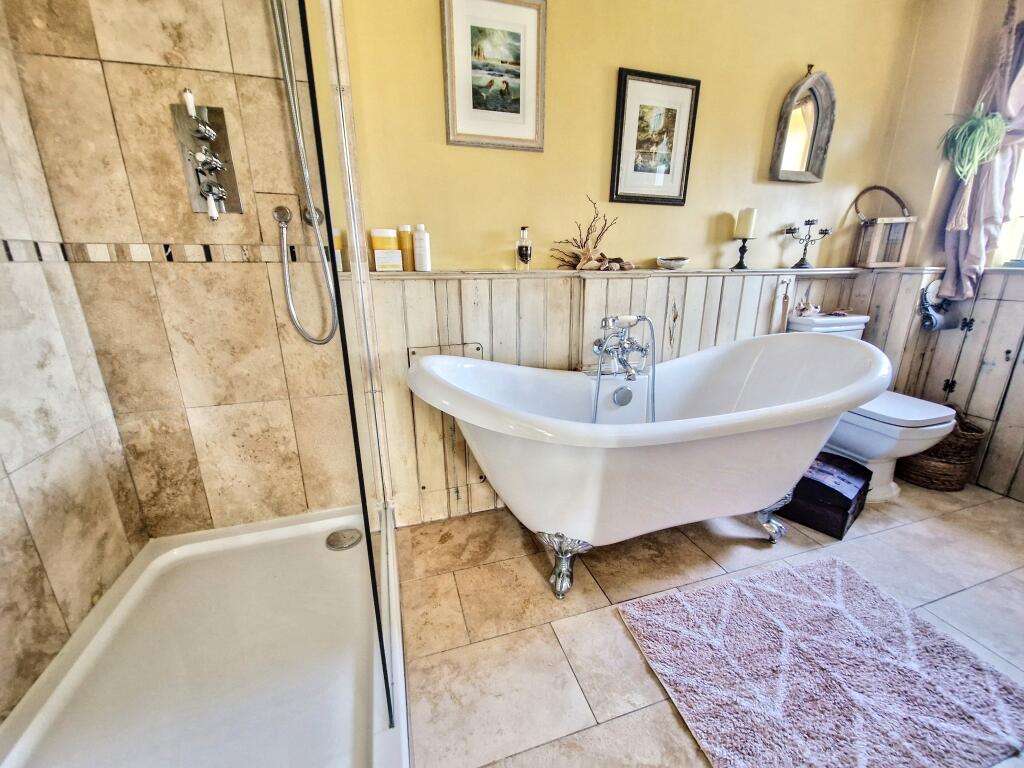 Ensuite Bathroom