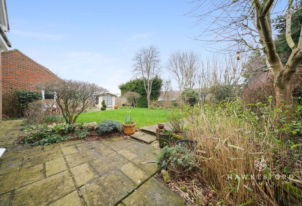 Dental Close, Sittingbourne - Garden