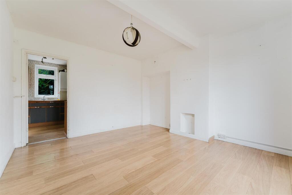 146 Westcott Recp a.jpg