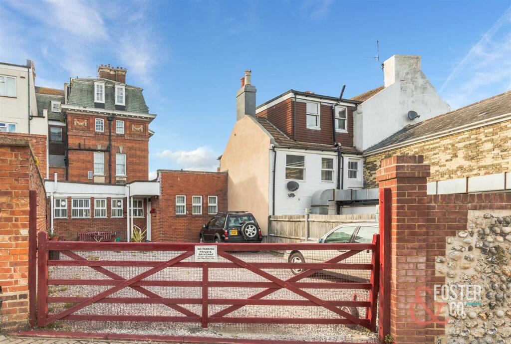 High Street, 5, Westminster House-31.JPG
