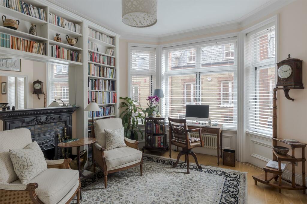 35 Gordon Mansions-13.jpg