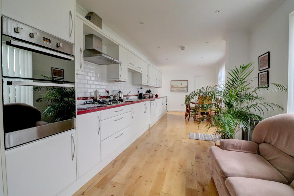 Kitchen 3
