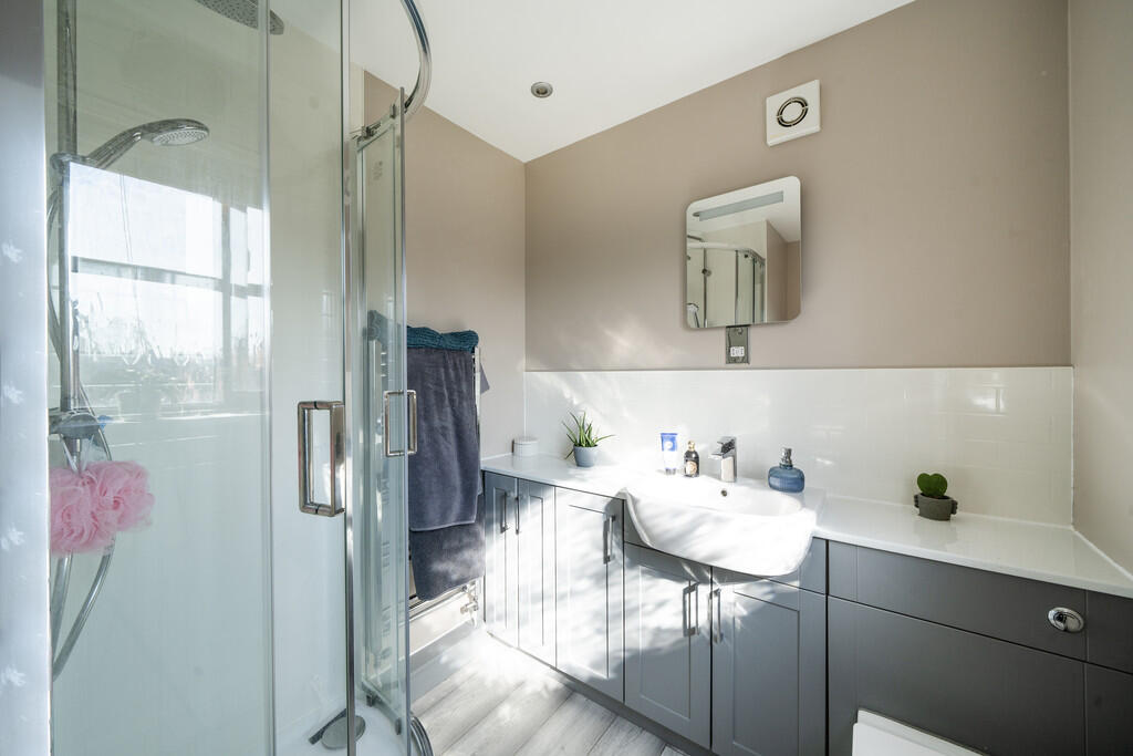 En-Suite (Bedroom...