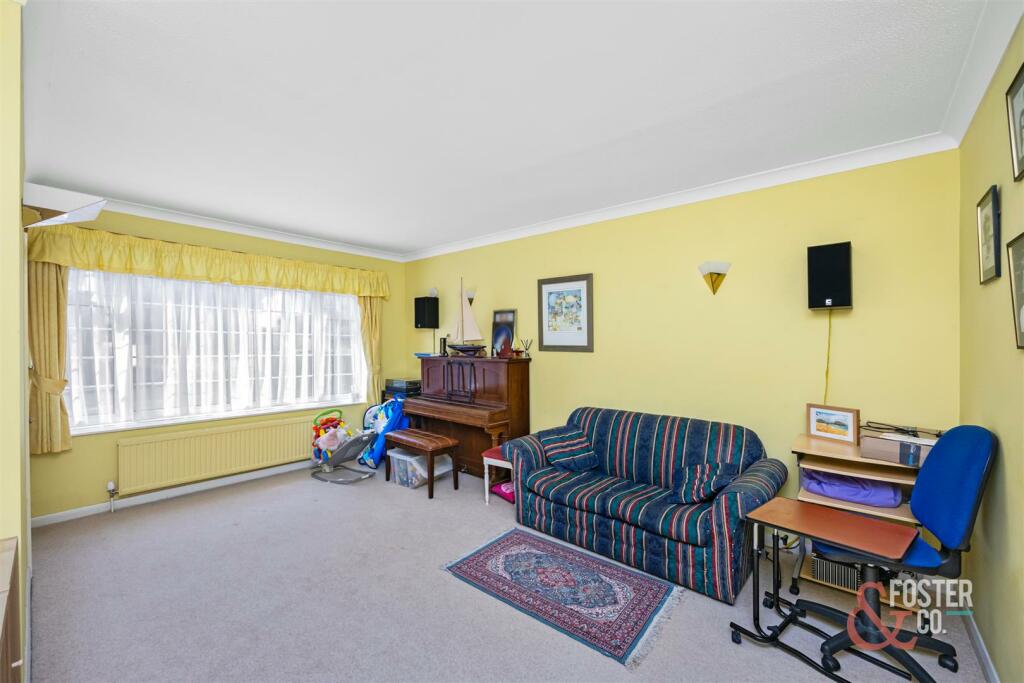 Woodland Drive 9-015.jpg