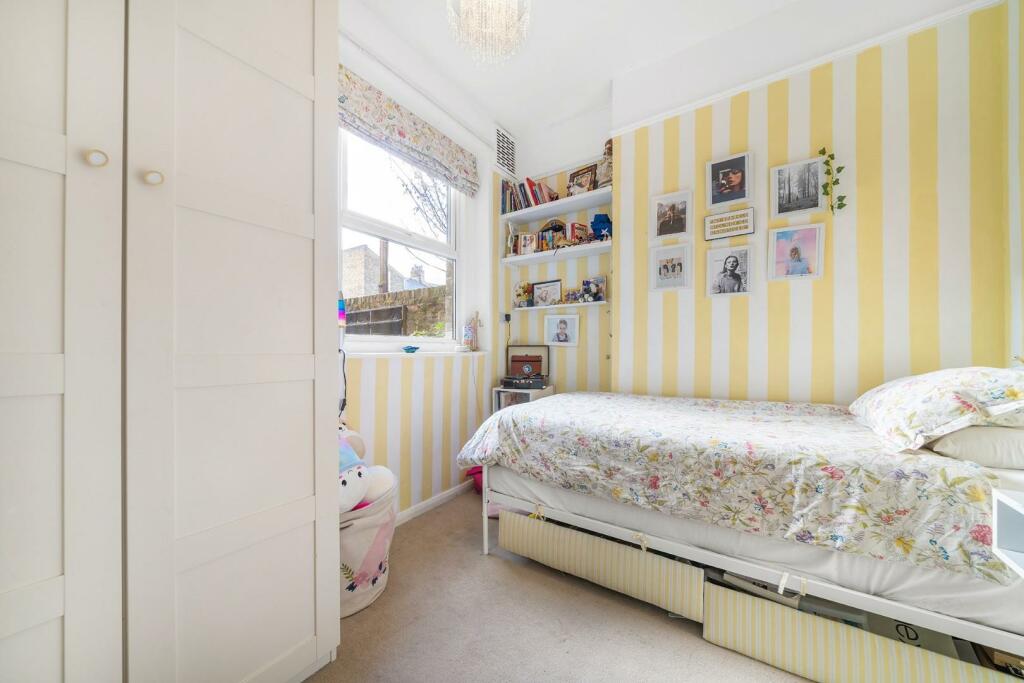 Bedroom 2.jpg