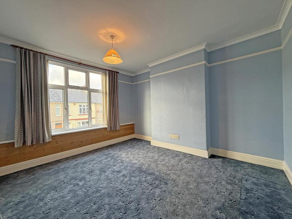 Pennycross Park Road 9 - Bed 1.jpg