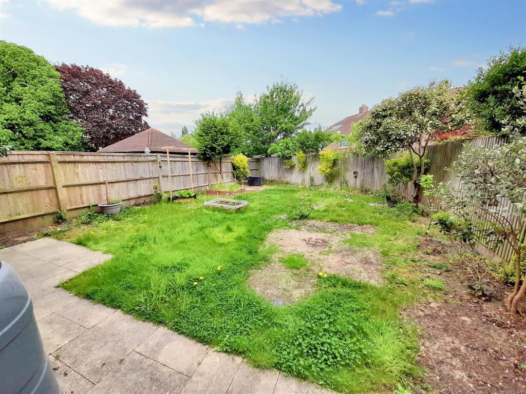 Rear garden 1 new.jpg