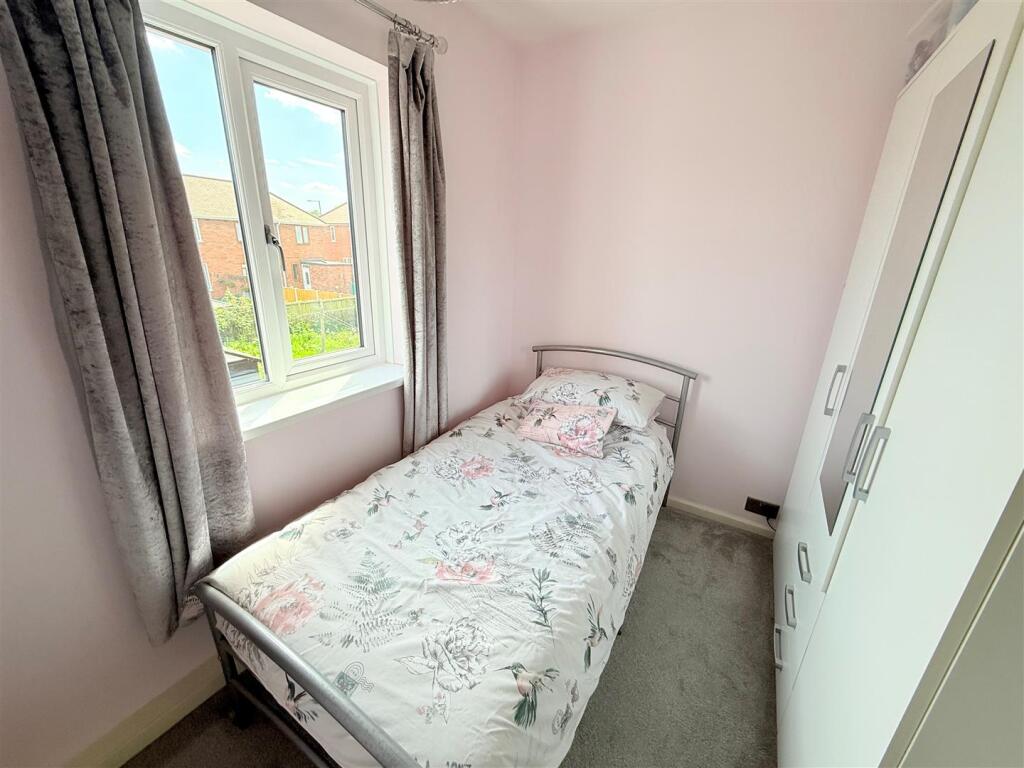 BEDROOM 3