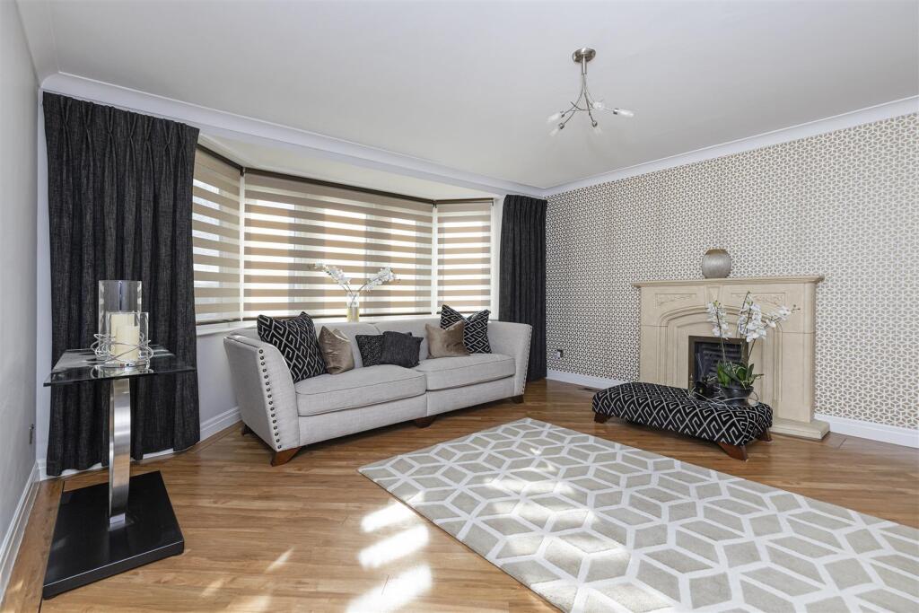 Bramleys Estate Agents - Crow Lees Gardens (4).jpg