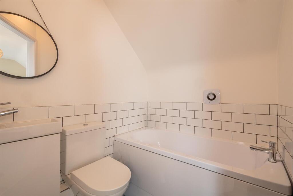En Suite Bathroom