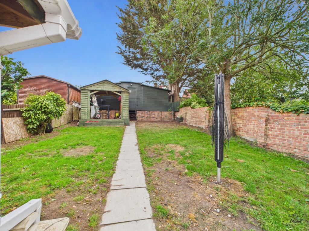 CAM03779G0-PR0301-STILL015