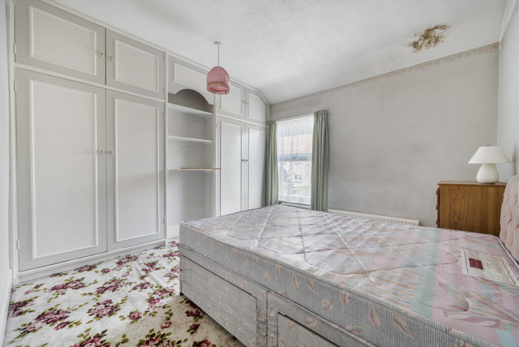 1320528-1-686e4f5...