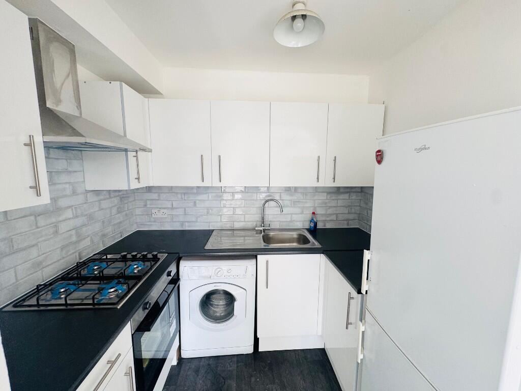 NEW KITCHEN 