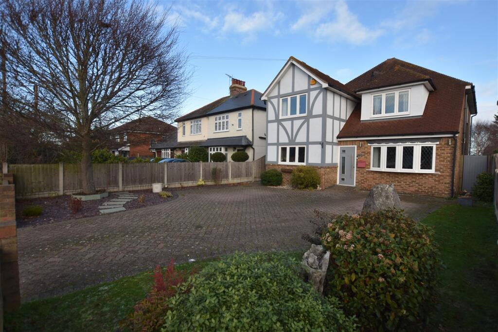 Hullbridge Road, South Woodham Ferrers.
