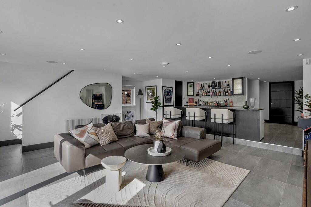 88 Mossgiel Road ...