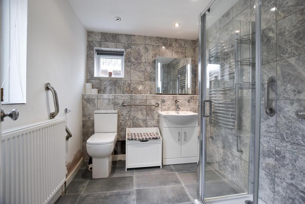 Shower Room..jpg