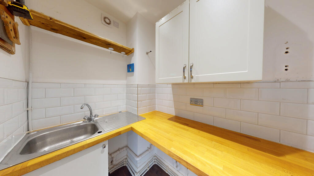 16-Hawkswood-Place-01092024_161402