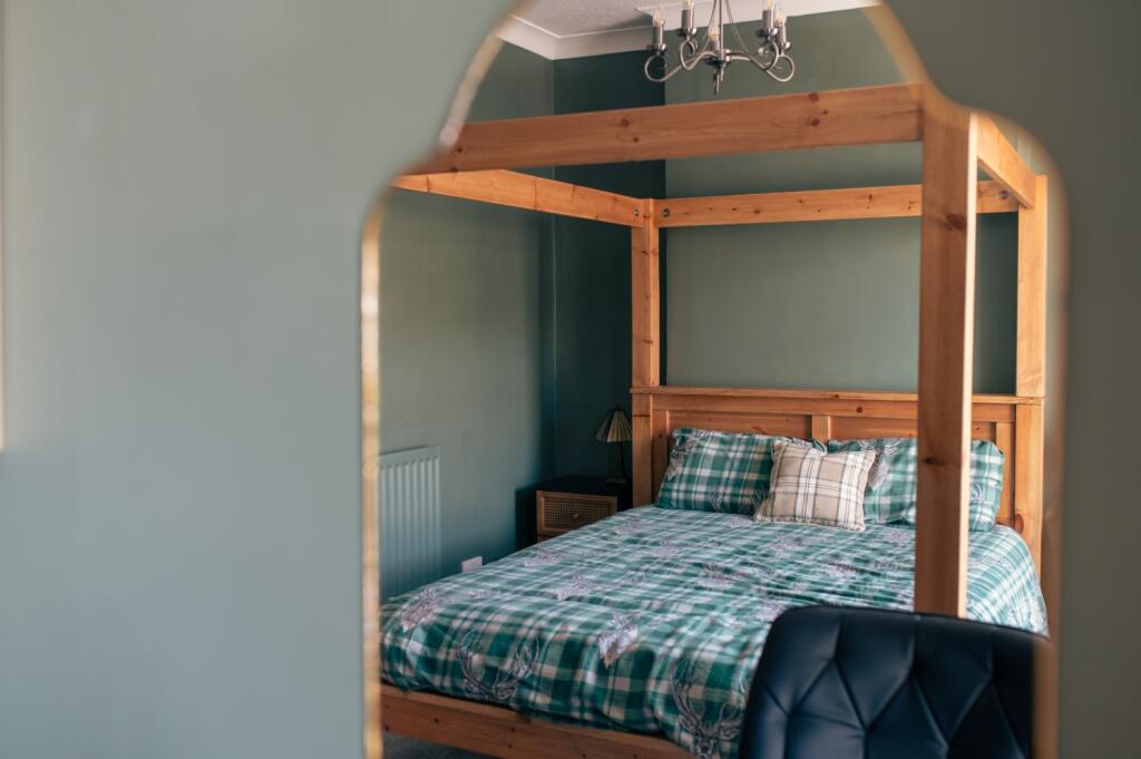 Call 02920 668585 to secure your viewing _10