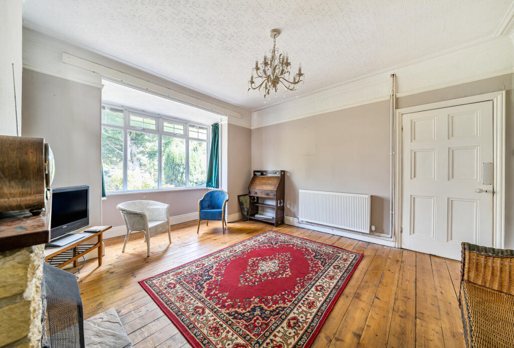 1339859-11-689a2d...