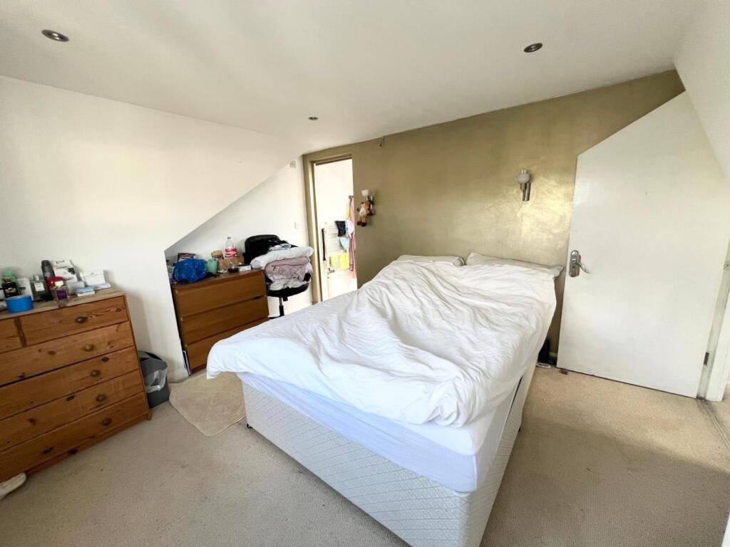 WhatsApp Image 2025-09-02 at 10.49.58.jpeg