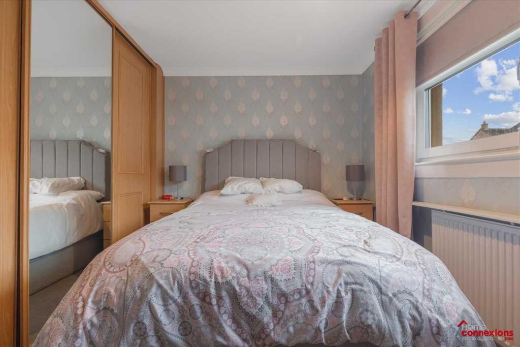 Bedroom One (2)