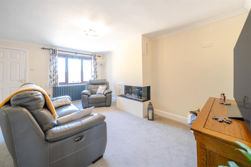 Duncton House, Bugbrooke Road, Gayton