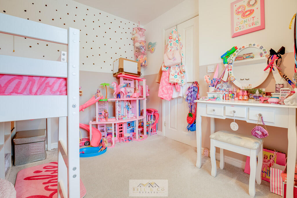 Bedroom 2.3