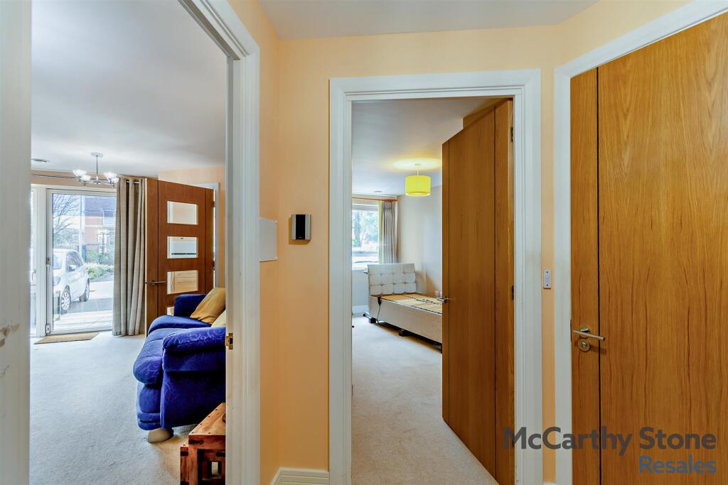 8639597-interior14-800.jpg