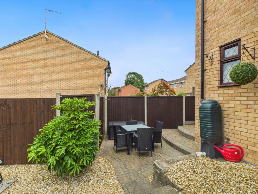 CAM04922G0-PR0057-STILL019