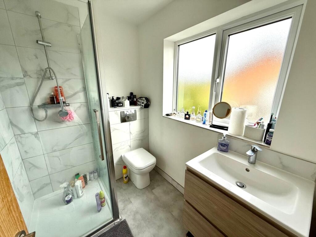 valley ensuite