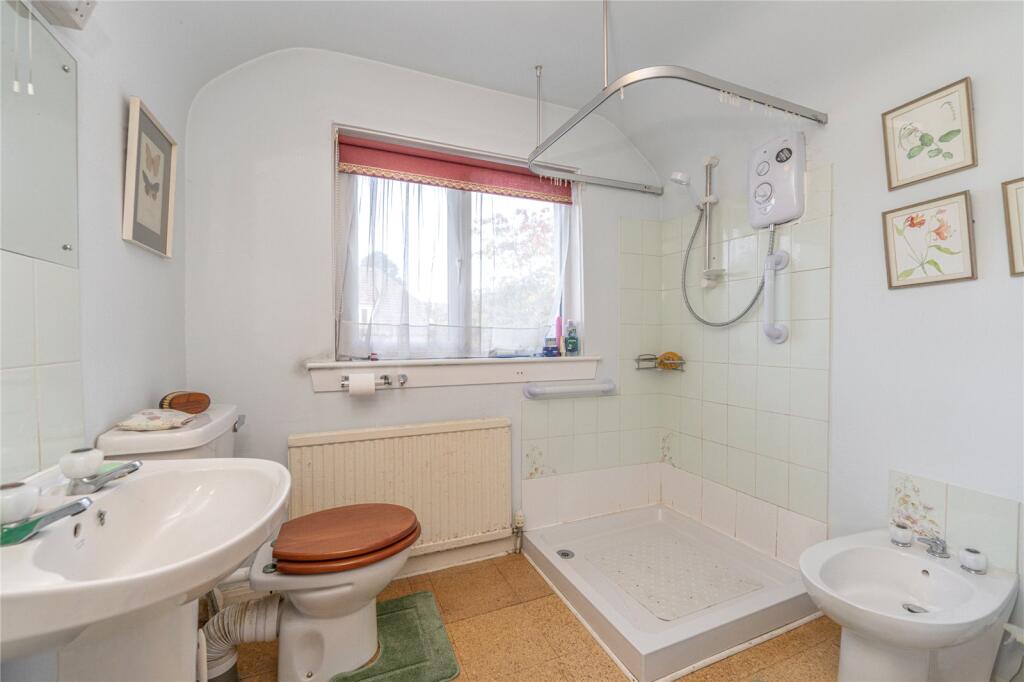 En-Suite 1
