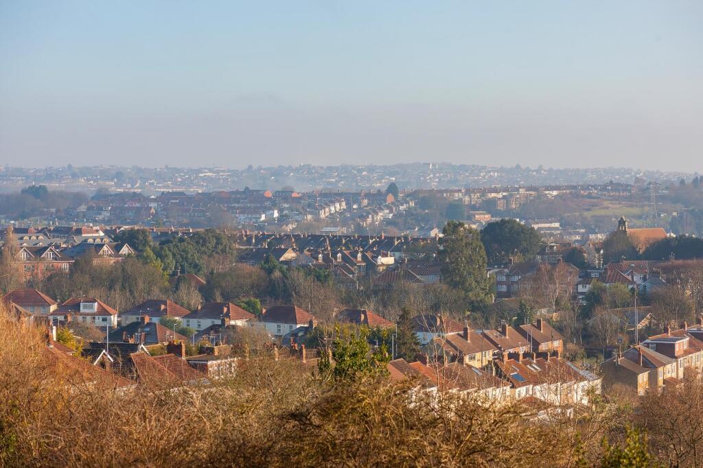 2Q6RKE - The View C.jpg