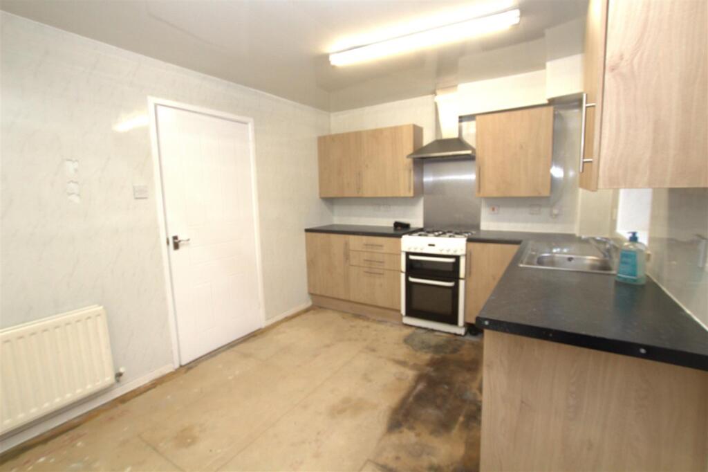 KITCHEN ANGLE 2.jpg