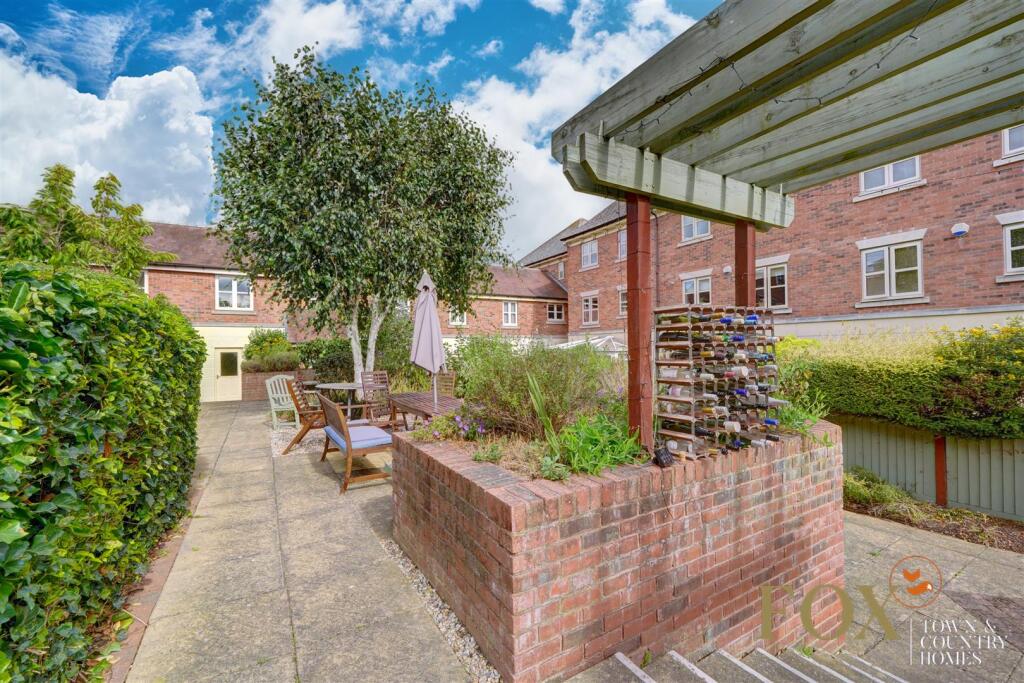 43 Sansome Place (29