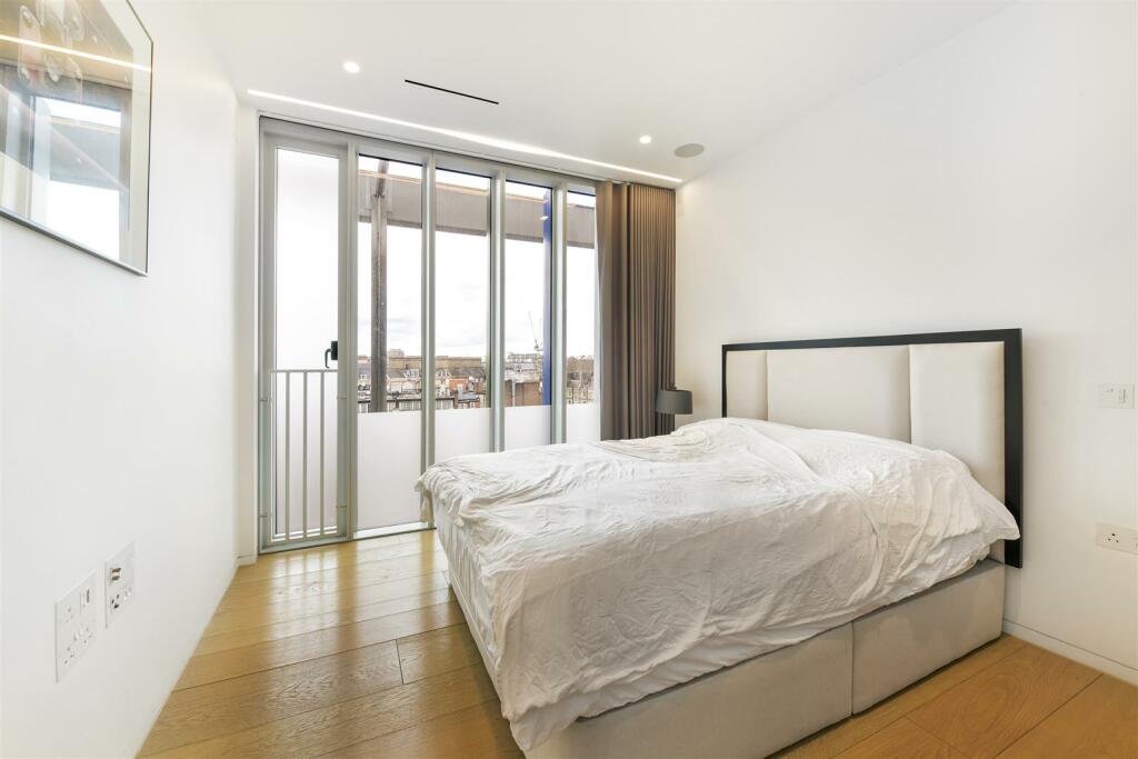 Second bedroom