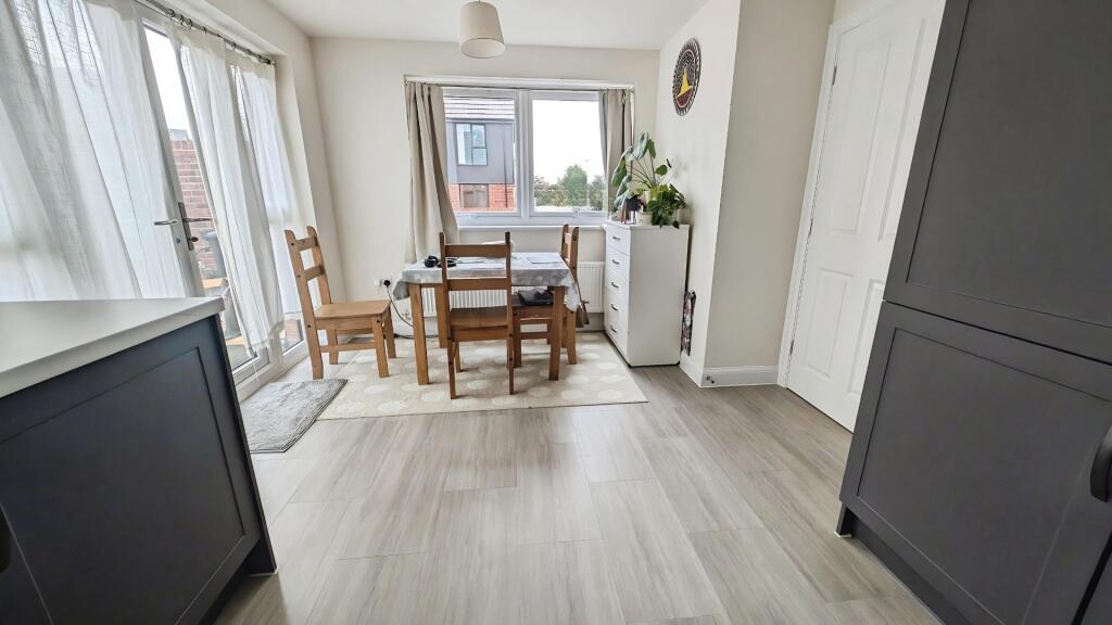 pbox-dining_room-346126.jpg