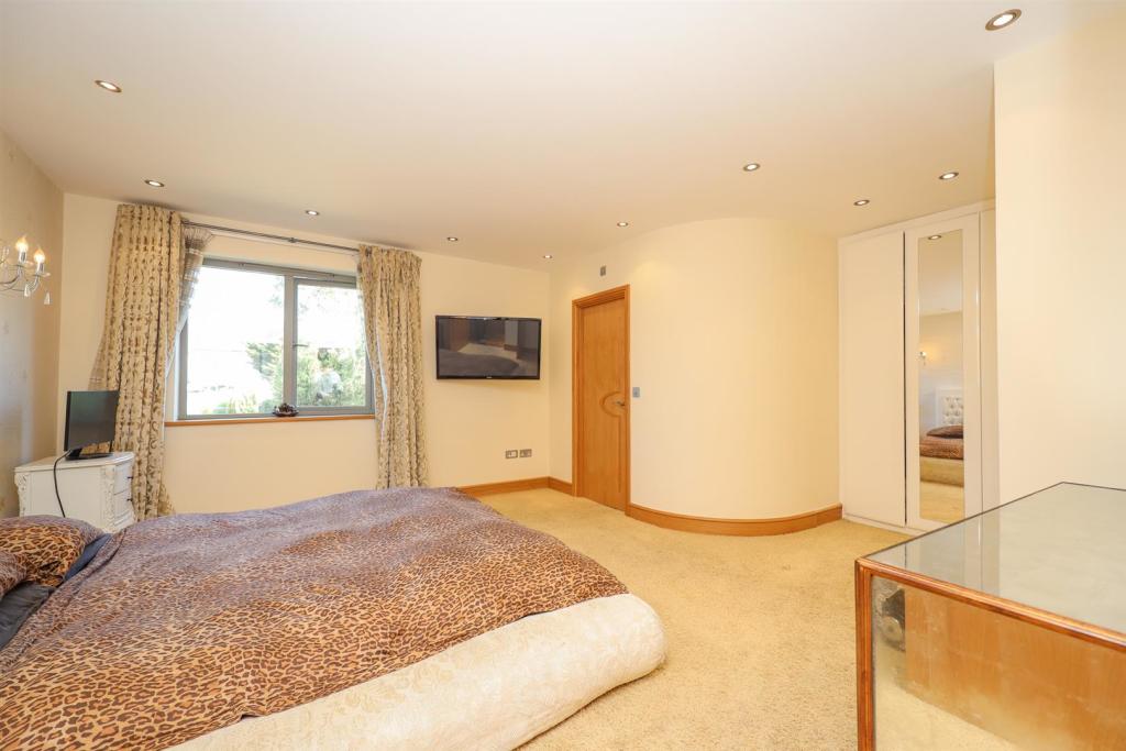 Bedroom 2 reverse