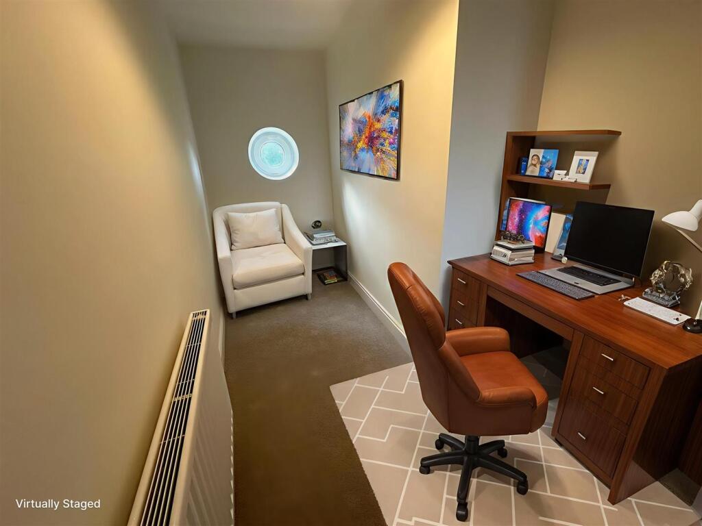 IMG_4920 - Home Office - Standard - 11.jpeg