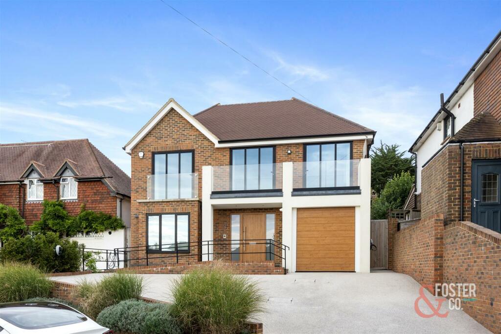 Meadow Close, 3-011.jpg